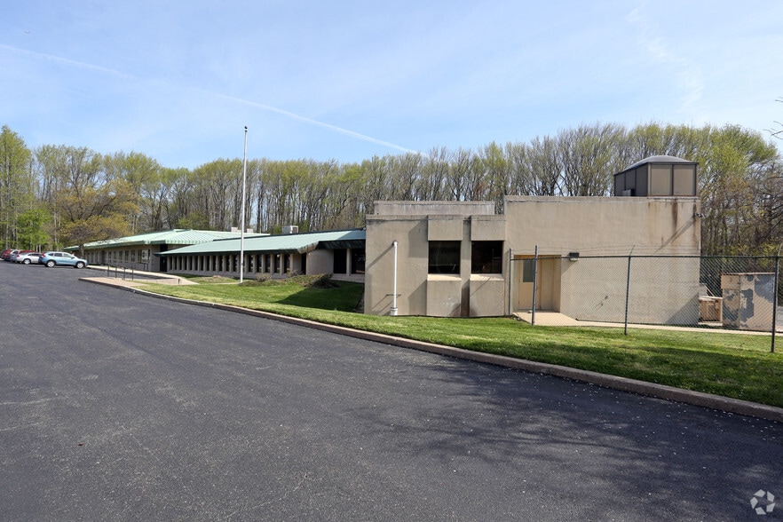 Primary Photo Of 1501 Blueball Ave, Linwood Light Manufacturing For Sale