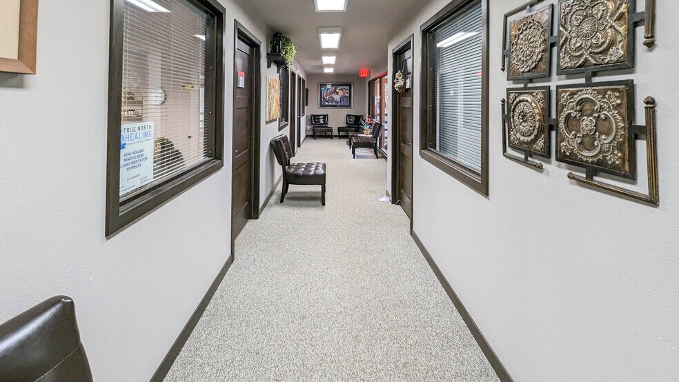 More Photos Of 529 Greene Ave, Green Bay Office For Lease