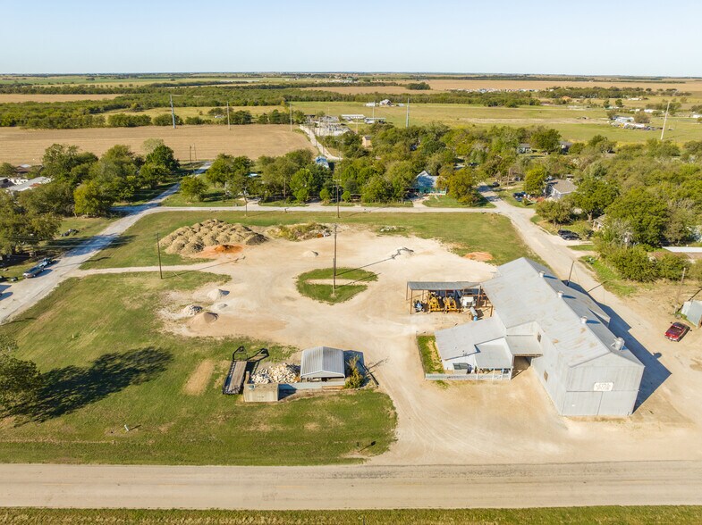 More Photos Of 200 S Wall St, Itasca Warehouse For Sale