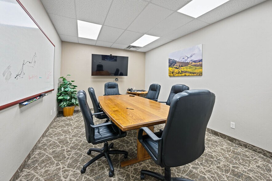 More Photos Of 2768 Compass Dr, Grand Junction Office For Lease