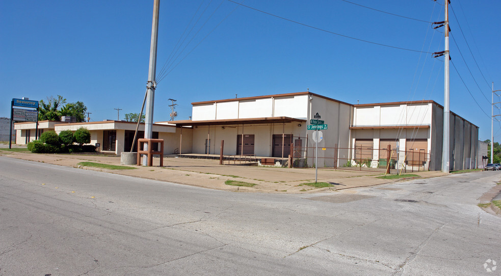 Primary Photo Of 500 S Jennings Ave, Fort Worth Warehouse For Lease