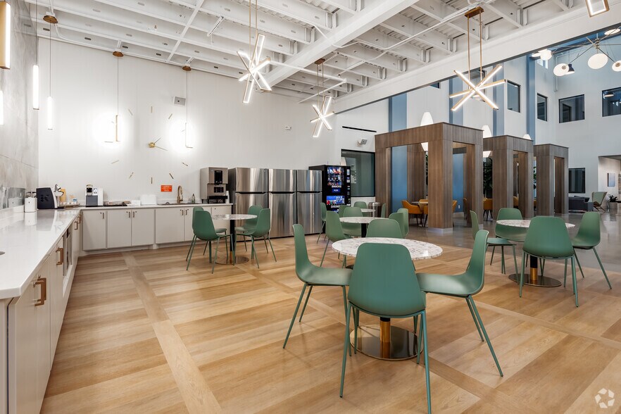 More Photos Of 4324 Mapleshade Ln, Plano Coworking Space