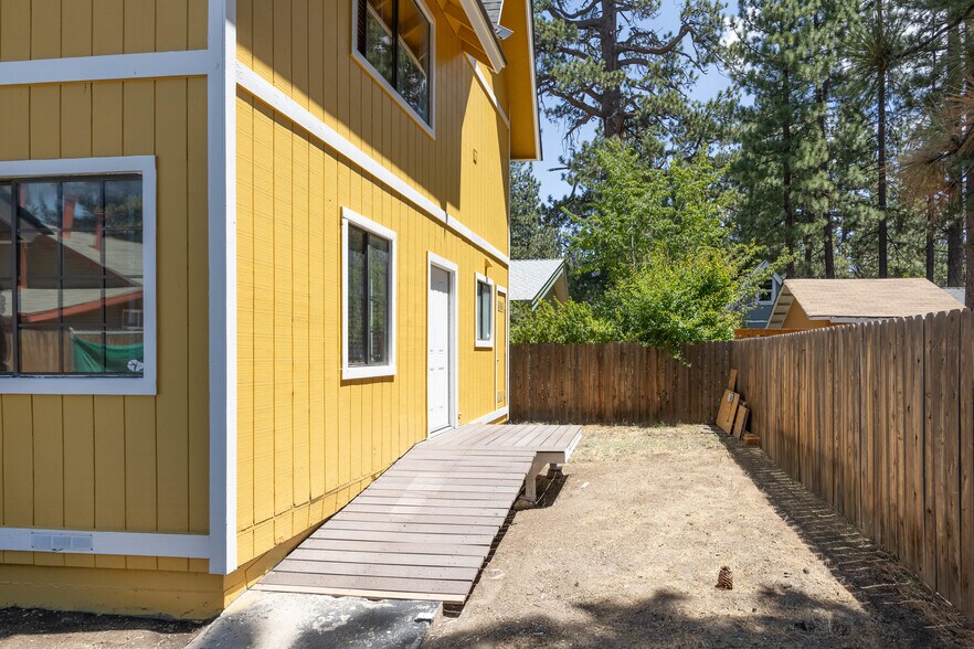 More Photos Of 1016 W Big Bear Blvd, Big Bear City Office Residential For Sale