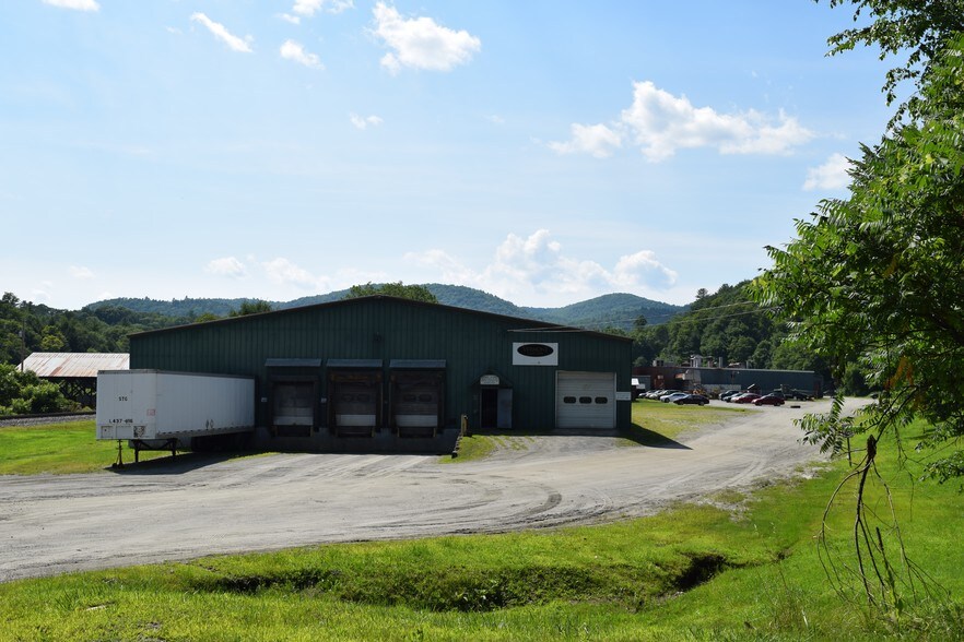More Photos Of 62 Vermont Castings Way, Bethel Warehouse For Sale