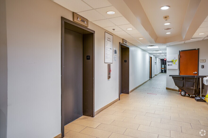 More Photos Of 5040 N 15th Ave, Phoenix Medical For Lease