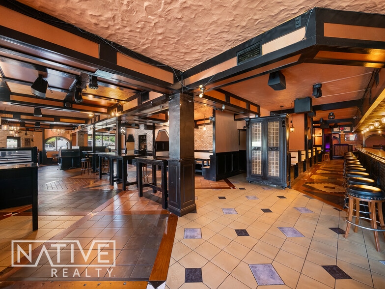 More Photos Of , Oakland Park General Retail For Sale