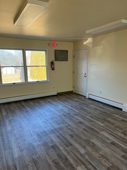 More Photos Of 539 Ringwood Ave, Wanaque Storefront Retail Office For Lease