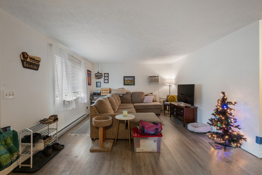 More Photos Of 1723 E 13th Ave, Spokane Apartments For Sale