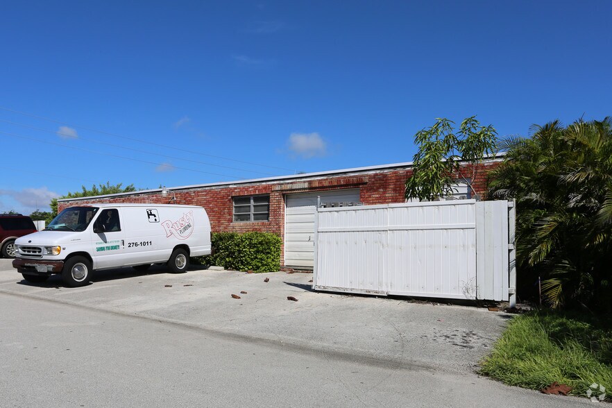 More Photos Of 1191 Old Dixie Hwy, Delray Beach Warehouse For Sale