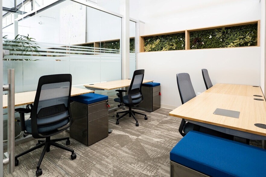 More Photos Of 12121 Westheimer Rd, Houston Coworking Space