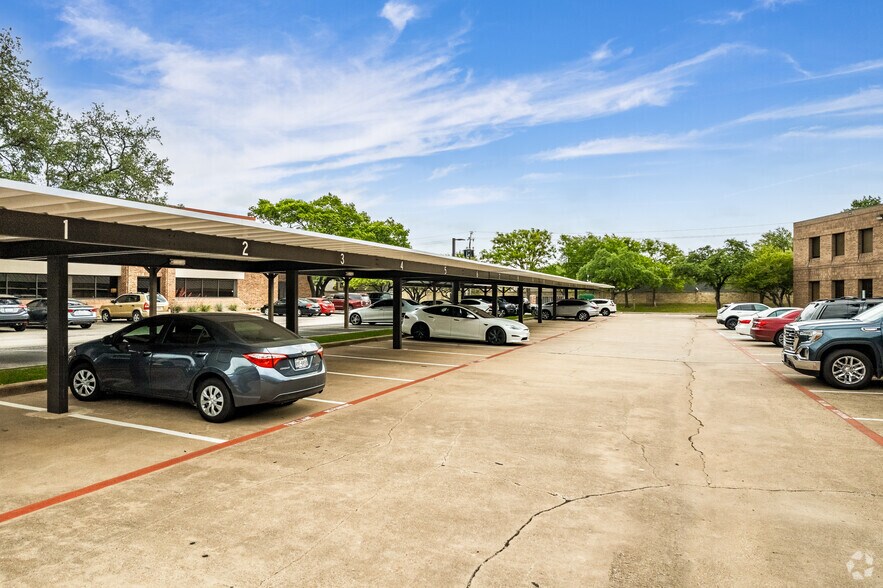 More Photos Of 17000 Dallas Pkwy, Dallas Loft Creative Space For Lease