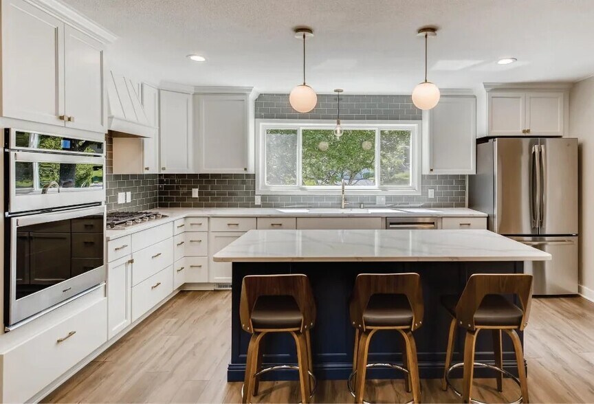 More Photos Of 7777 Washington Ave S, Edina Loft Creative Space For Lease