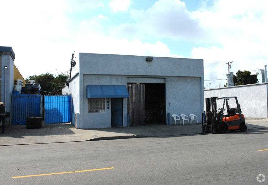 Primary Photo Of 2030 W 16th St, Long Beach Warehouse For Lease