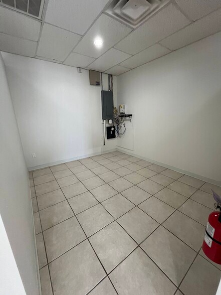 More Photos Of 2810 Louetta Rd, Spring Unknown For Lease