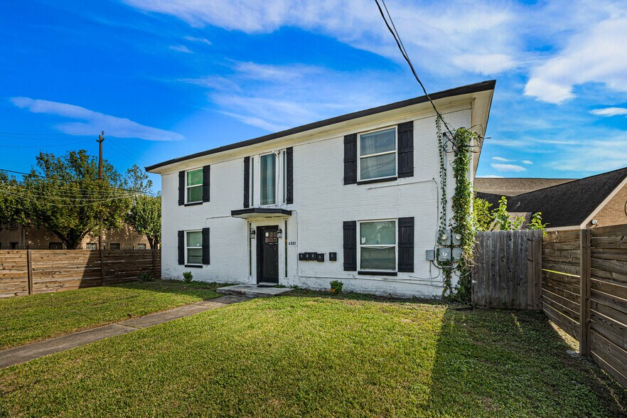 More Photos Of 4301 Chartres St, Houston Apartments For Sale