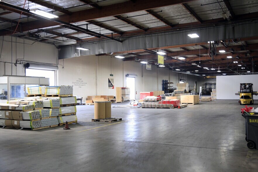 More Photos Of 300 E Arrow Hwy, San Dimas Warehouse For Sale