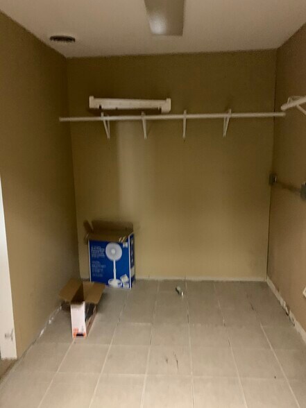 More Photos Of 9669 Highland Rd, White Lake Freestanding For Sale