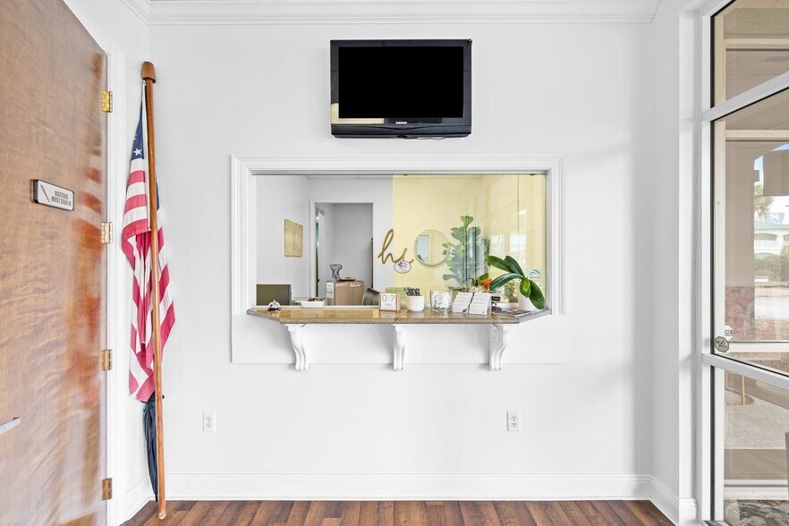 More Photos Of 12815 US Highway 98 W, Miramar Beach Medical For Sale