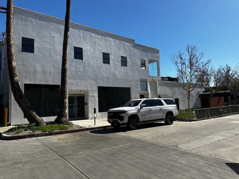 More Photos Of 314 N Harper Ave, Los Angeles Storefront Retail Office For Lease