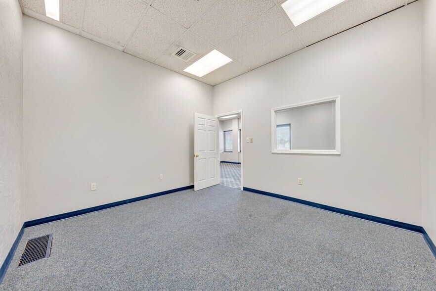 More Photos Of 150 Hillside Dr, Bethel Park Office For Lease