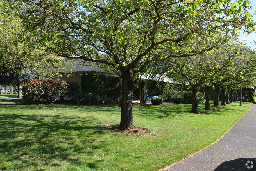 More Photos Of 4711 N Basin Ave, Portland Warehouse For Lease