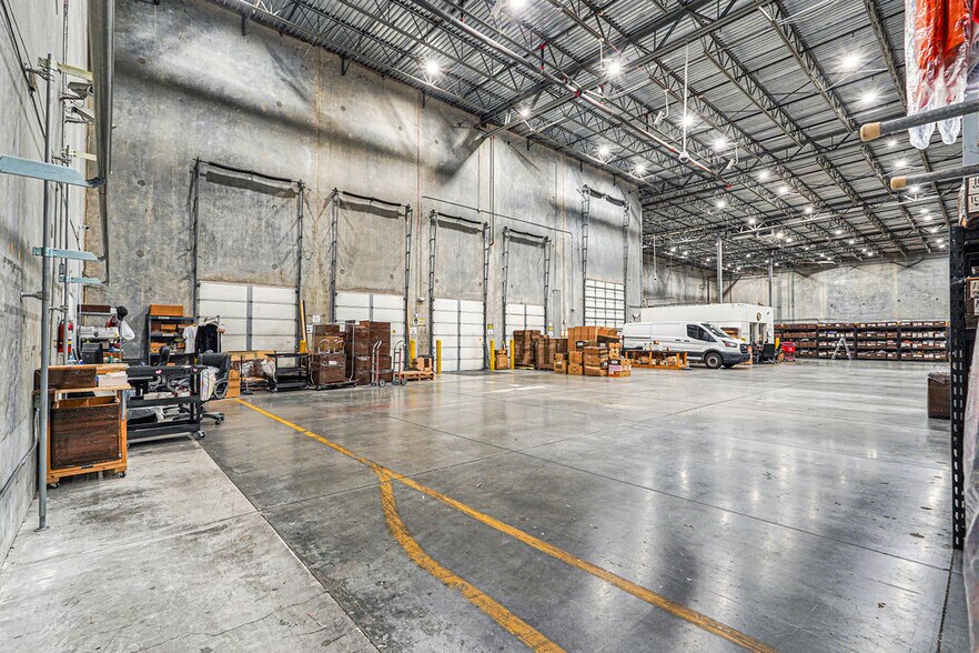 More Photos Of 9315 NW 112th Ave, Miami Warehouse For Sale