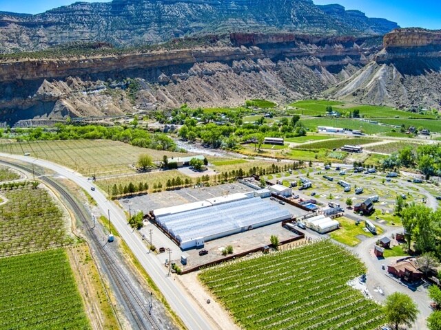 More Photos Of 1041 N River Rd, Palisade Warehouse For Sale