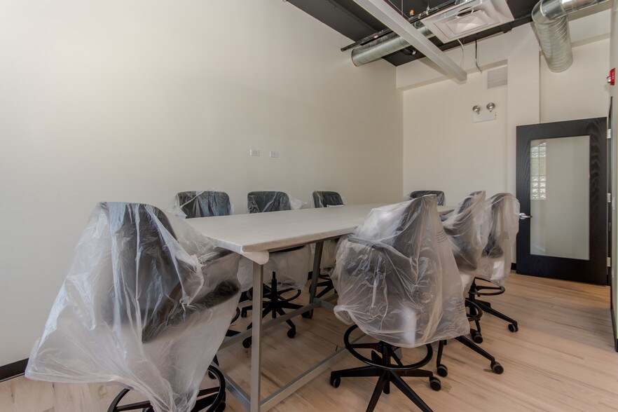 More Photos Of 1732-1734 W Hubbard St, Chicago Loft Creative Space For Lease