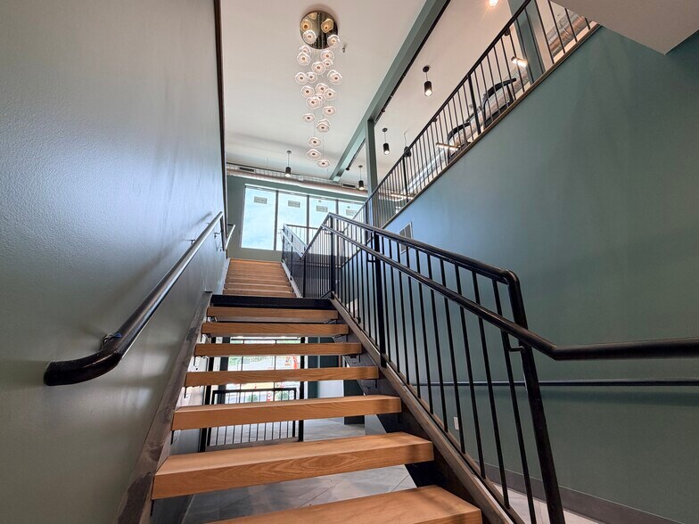 More Photos Of 6809 Belair Rd, Baltimore Coworking Space