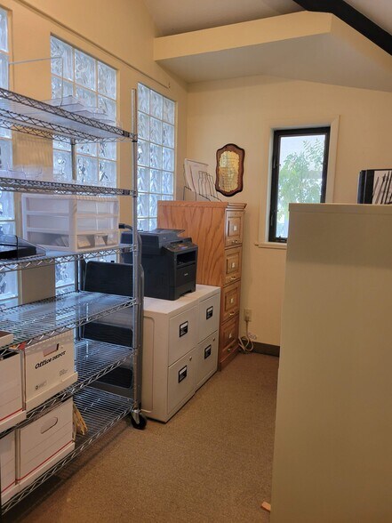 More Photos Of 919 12th Pl, Prescott Medical For Sale