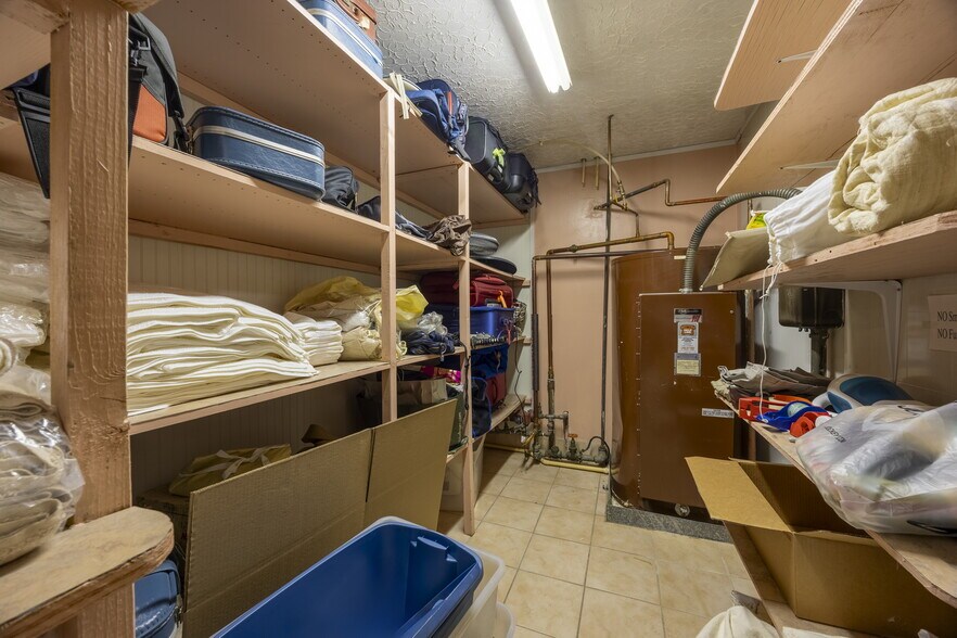 More Photos Of 815 Main Ave, Tillamook Hotel For Sale