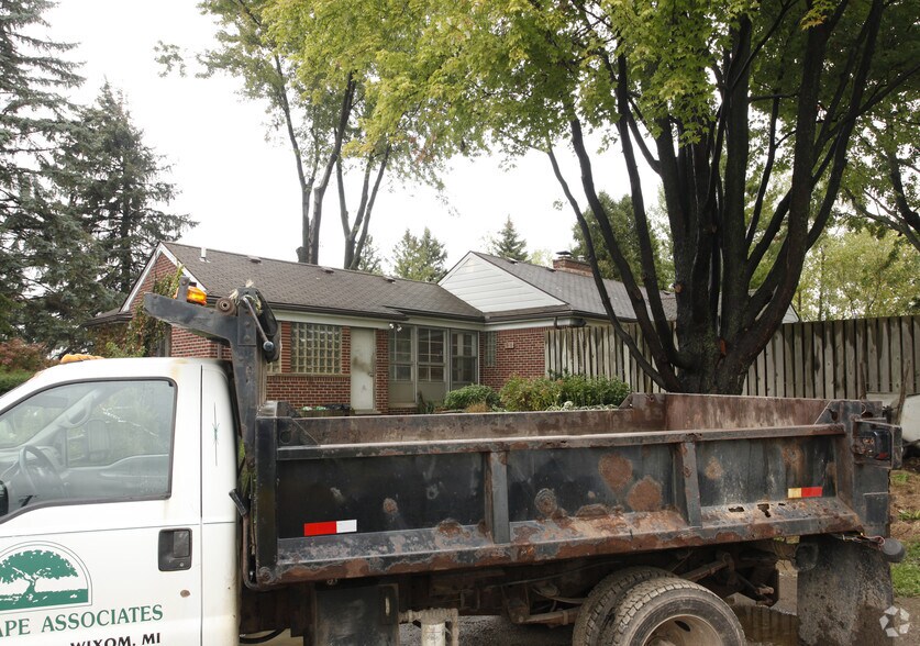 More Photos Of 48197 West Rd, Wixom Office For Sale