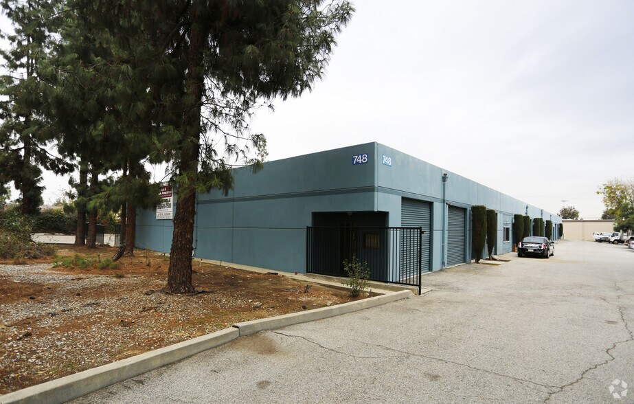 More Photos Of 748 E Bonita Ave, Pomona Warehouse For Lease