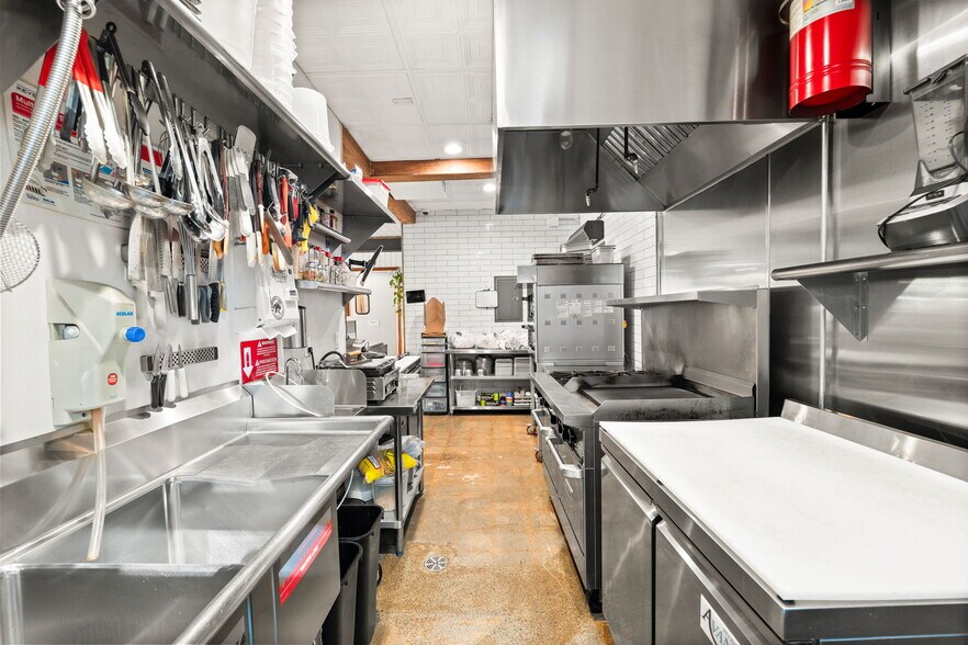 More Photos Of 28192 Silverado Canyon Rd, Silverado General Retail For Sale