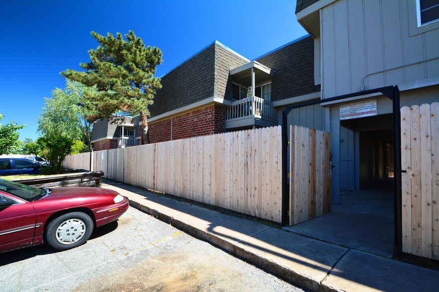 More Photos Of 3218 S 93rd East Ave, Tulsa Apartments For Sale