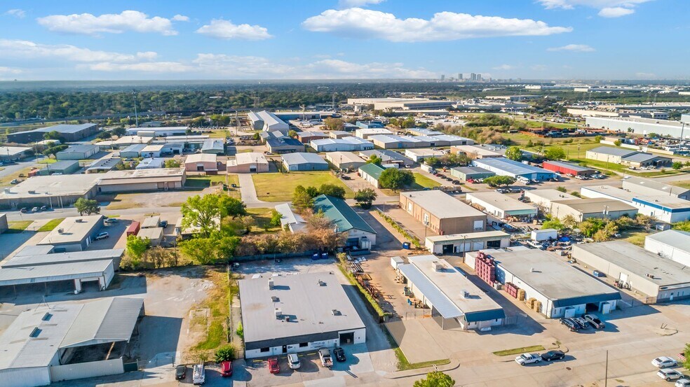 More Photos Of 4201 Clay Ave, Haltom City Warehouse For Lease
