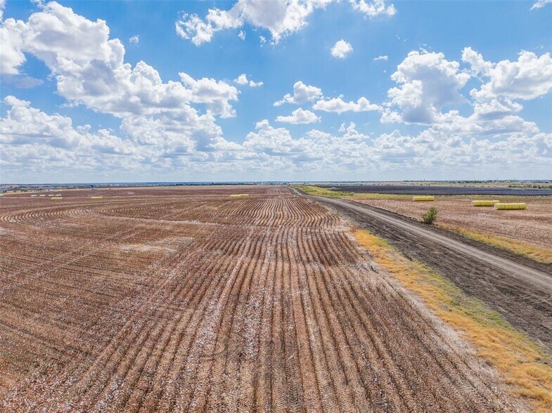 More Photos Of 000 Wells Lane, Manor Land For Sale