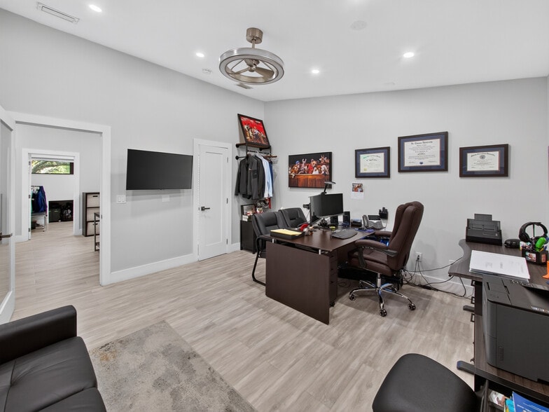 More Photos Of 10717 Sw 104th St, Miami Office For Sale