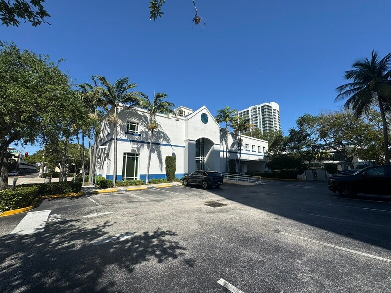 More Photos Of 200 NE 3rd Ave, Fort Lauderdale Storefront Retail Office For Lease