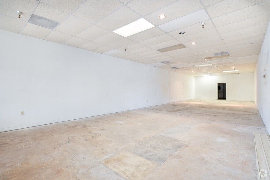 More Photos Of 5566 Fort Caroline Rd, Jacksonville Unknown For Lease