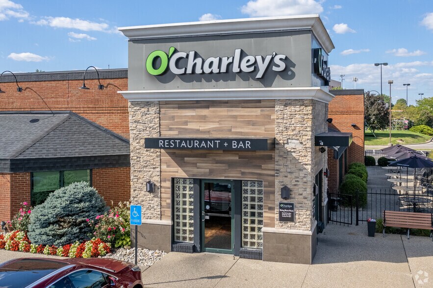 More Photos Of 5262 Fields Ertel Rd, Cincinnati Restaurant For Sale