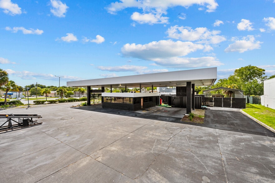 More Photos Of 9940 Atlantic Blvd, Jacksonville Auto Dealership For Lease