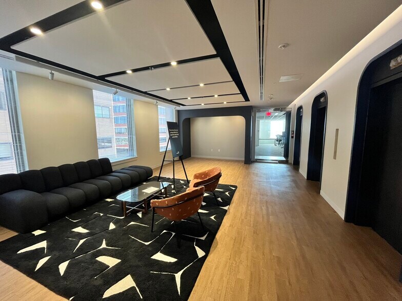 More Photos Of 1 Monument Sq, Portland Office For Lease