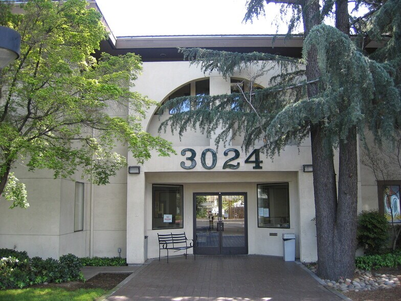 Primary Photo Of 3024 Willow Pass Rd, Concord Office For Sale