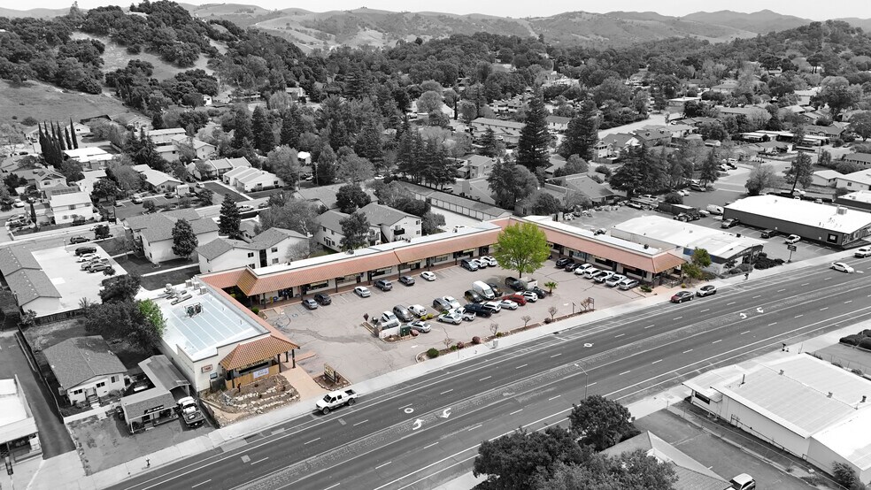 More Photos Of 7425 El Camino Real, Atascadero Storefront Retail Office For Sale