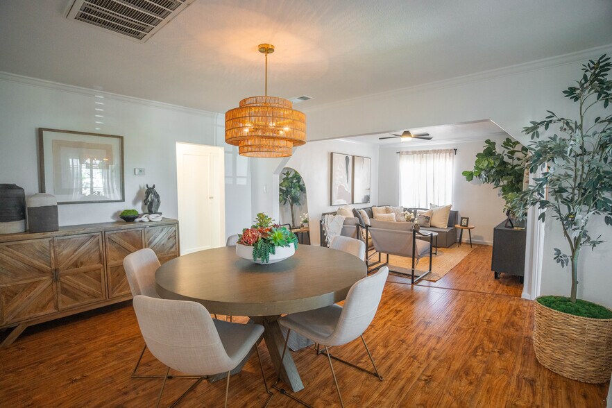 More Photos Of 11835 Gale Ave, Hawthorne Multifamily For Sale