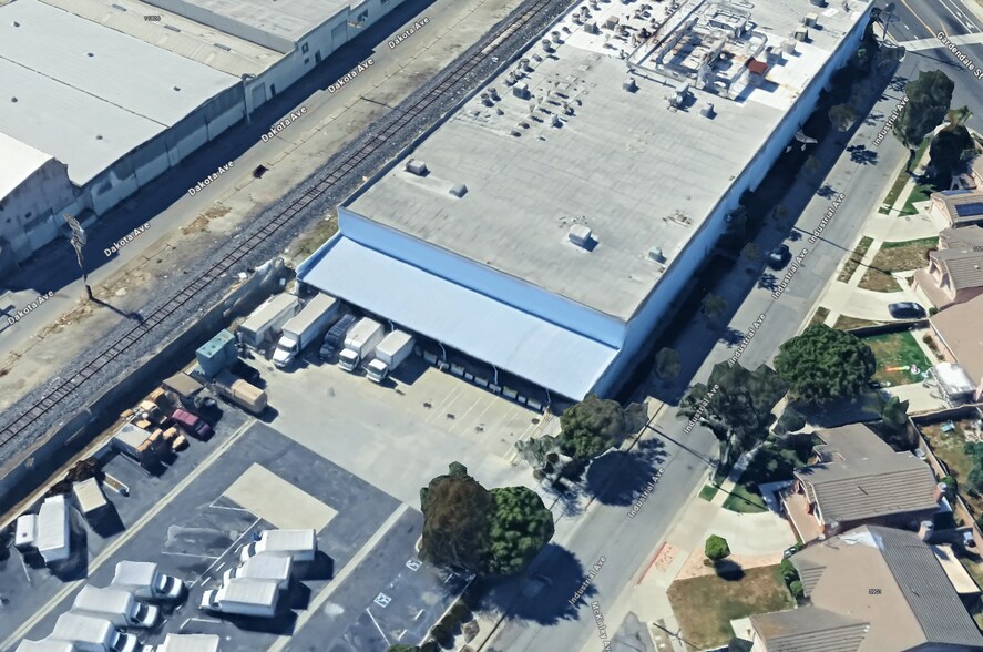 More Photos Of 11803-11821 Industrial Ave, South Gate Distribution For Lease