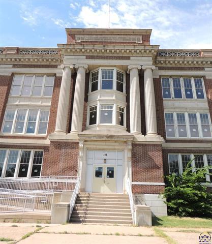 More Photos Of 216 W 6th Ave, Emporia Apartments For Sale