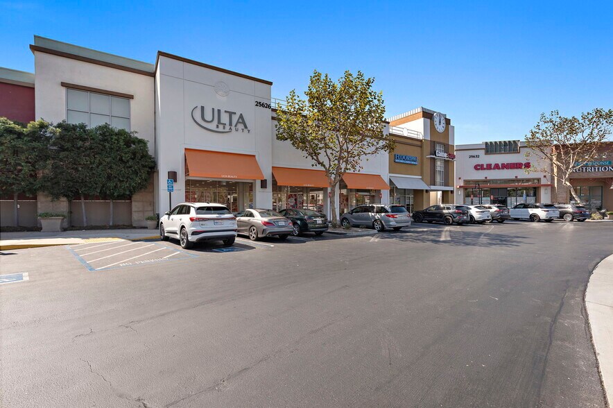 More Photos Of 25622 Crown Valley Pky, Ladera Ranch Unknown For Lease