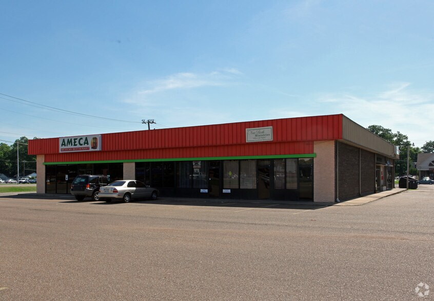 More Photos Of 500 W Broadway St, West Memphis Unknown For Lease